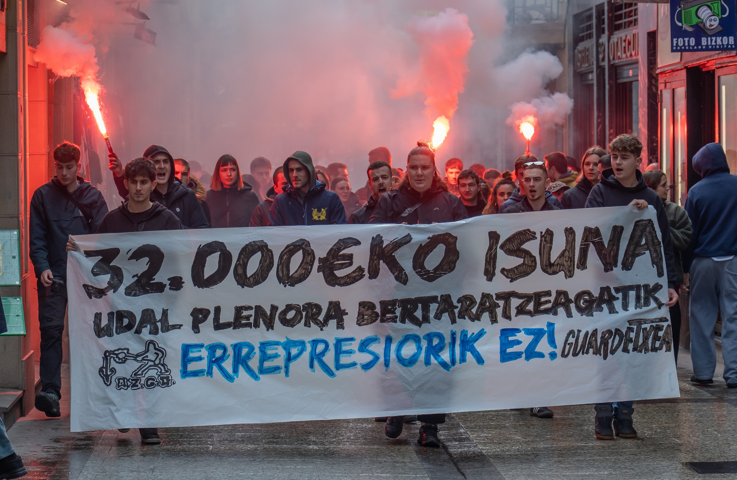 Errepresioaren aurkako manifestazioa, gaur, Donostian. ANDONI CANELLADA / FOKU