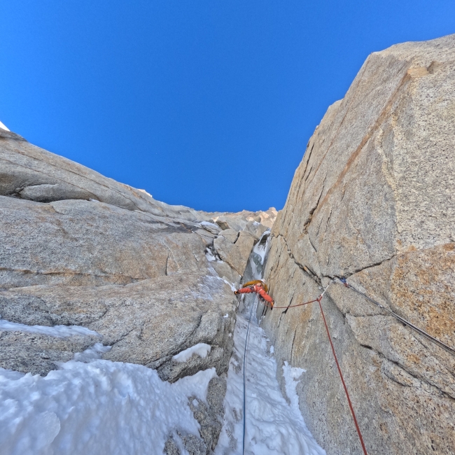 Tasio Martin eta Sean Villanuevaren eskalada Fitz Roy mendiaren ekialdeko pilarean