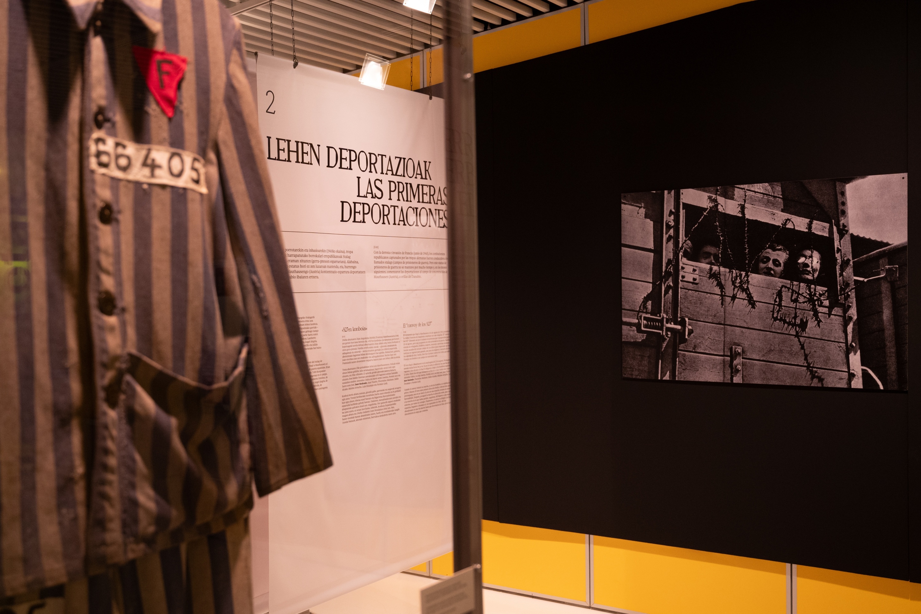 Biarnoko memoria elkarte batek utzitakoa da Aieteko erakusketan ikusgai dagoen uniformea; Julien Marticherena zen. GORKA RUBIO / FOKU