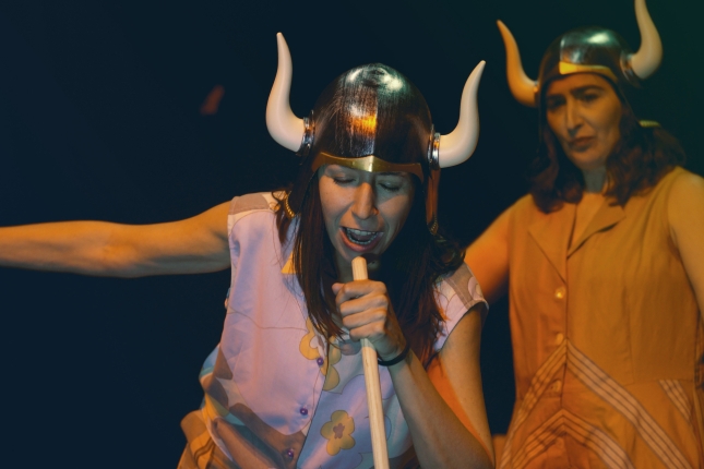 (ID_17737486565505) Las reinas kanpina