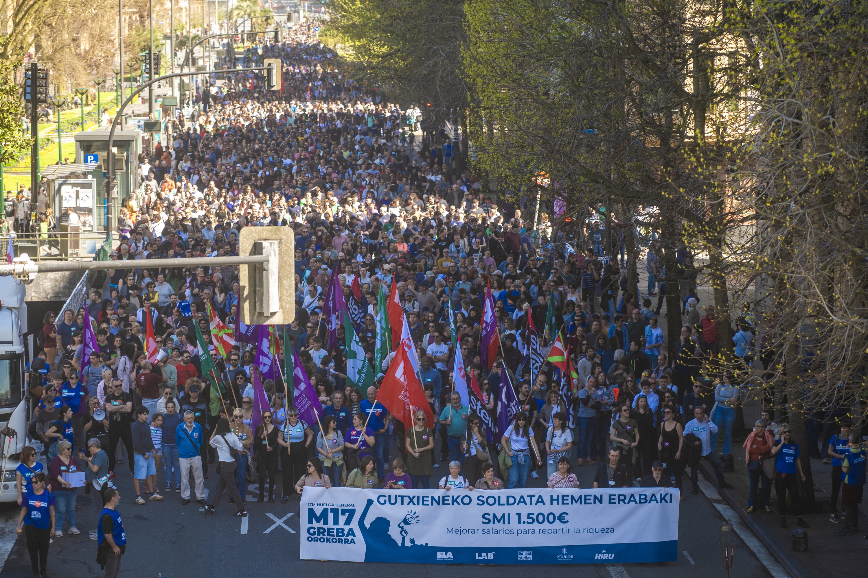 Goizeko manifestazioa Donostian. GORKA RUBIO / FOKU