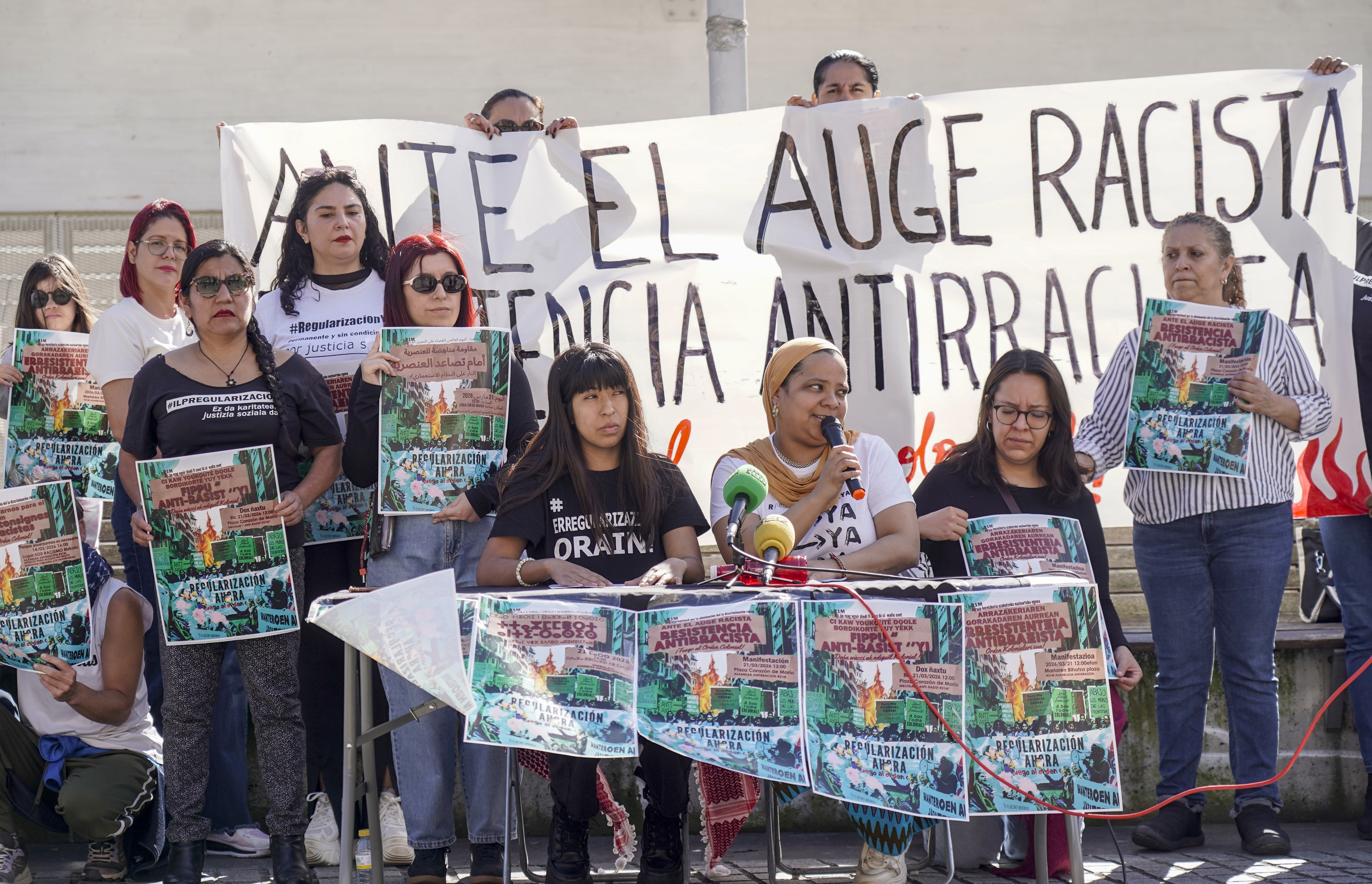 Arrazakeriaren Aurkako Egunarekin lotutako manifestazioa aurkeztu dute Bilbon. MARISOL RAMIREZ / FOKU