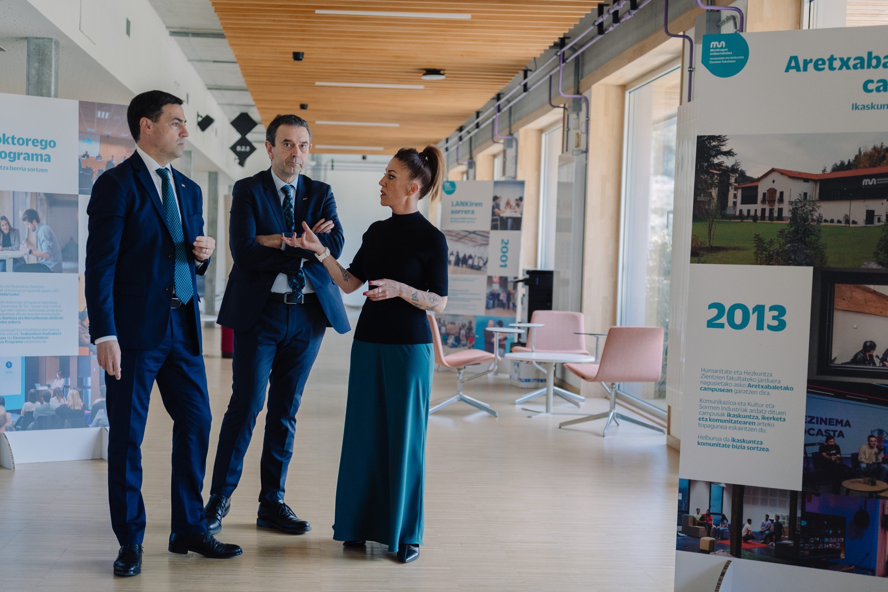 Pradales, Atxa eta Ipiña gaurko ekitaldian. HUHEZI