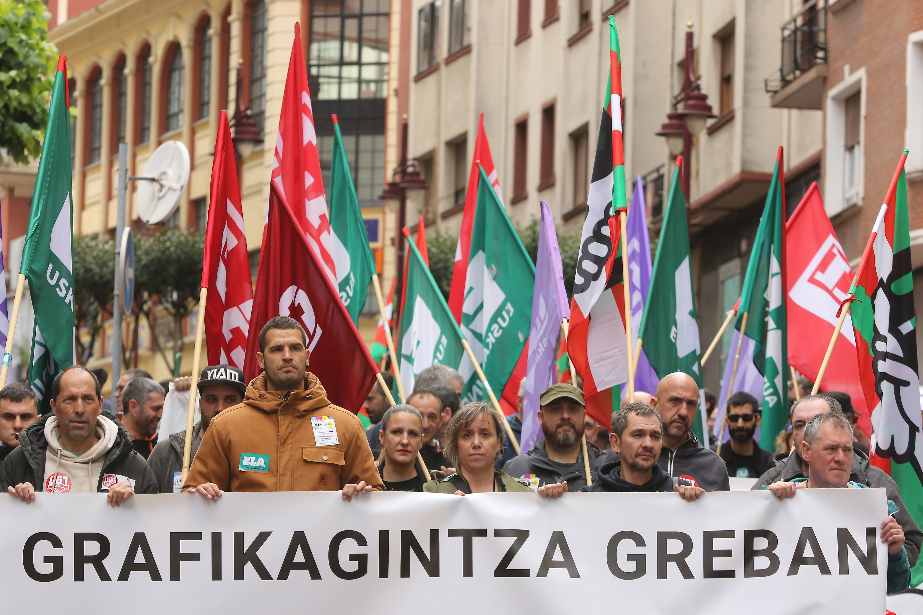 Bizkaiko arte grafikoetako langileen mobilizazio bat, 2024an, Barakaldon. OSKAR MATXIN EDESA / FOKU