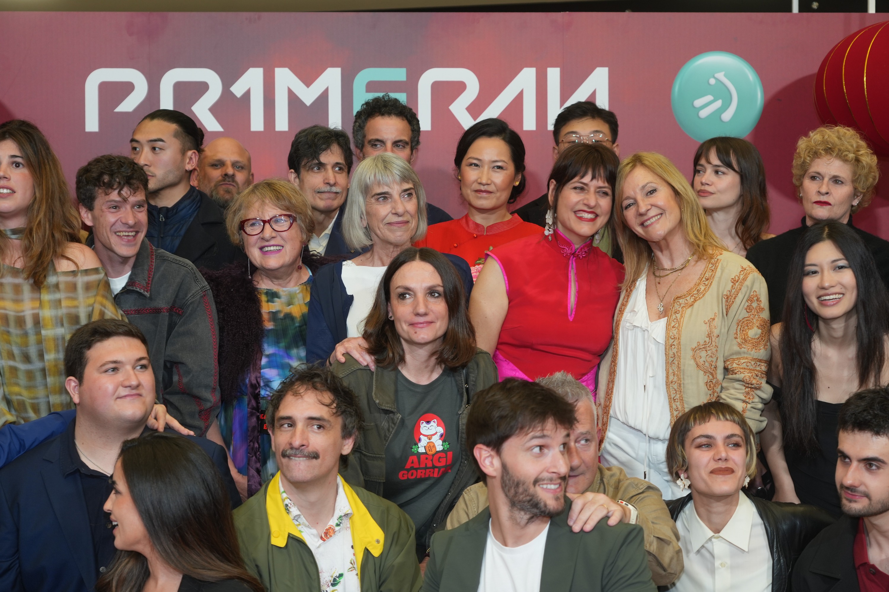 'Argi gorriak' euskarazko telesailaren aurkezpena, herenegun, Donostian. JON URBE / FOKU