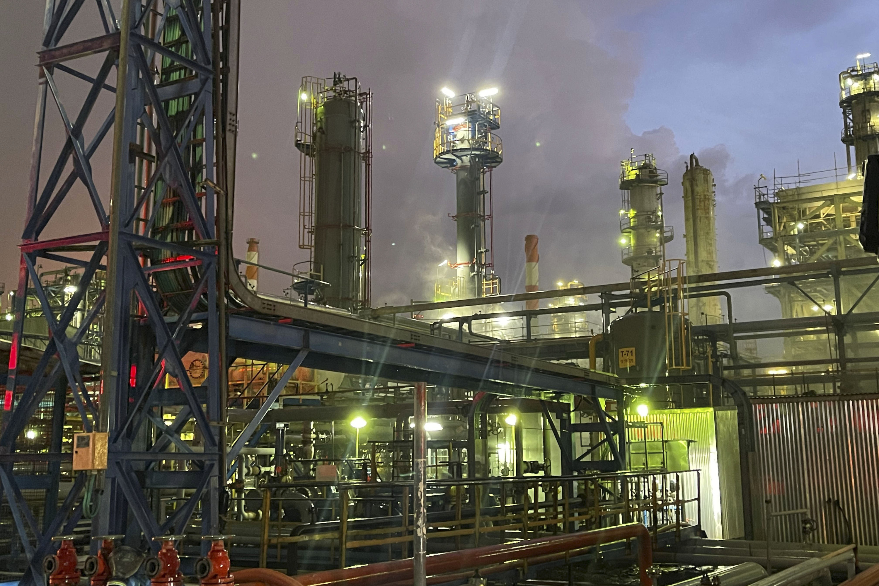 Israelgo Haifa hiriko petrolio findegia, gaur. EFE