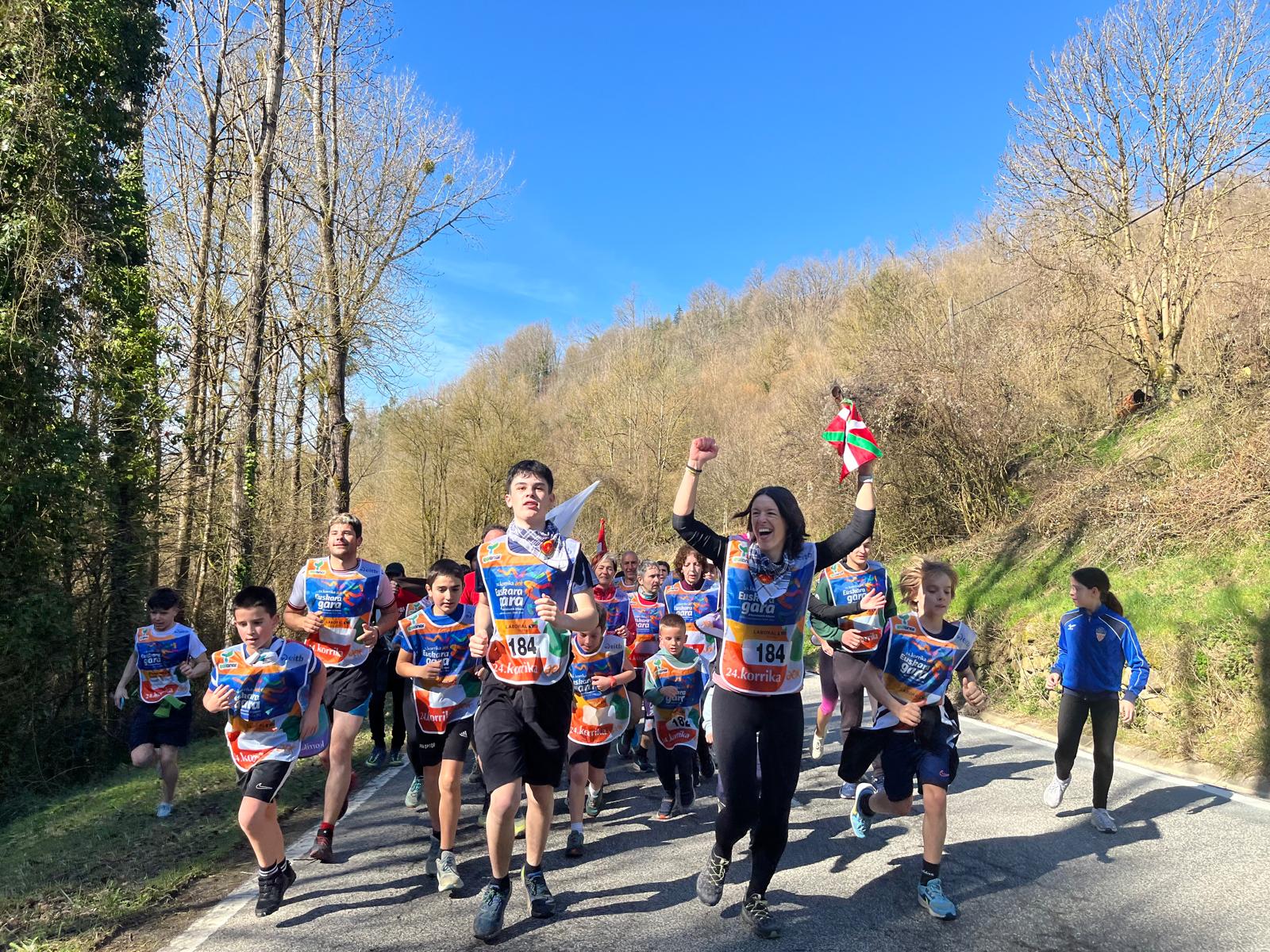 24. Korrika zuzenean. AEK