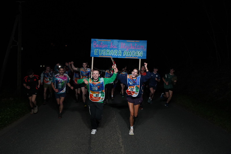 Korrikalariak Nafarroa Behereko errepideetan. AEK