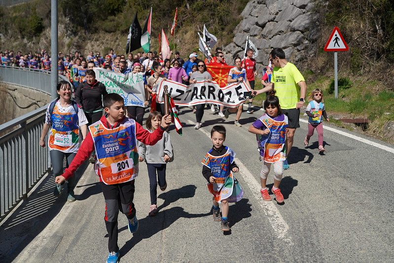 Korrikalariak, Uztarrozen. AEK