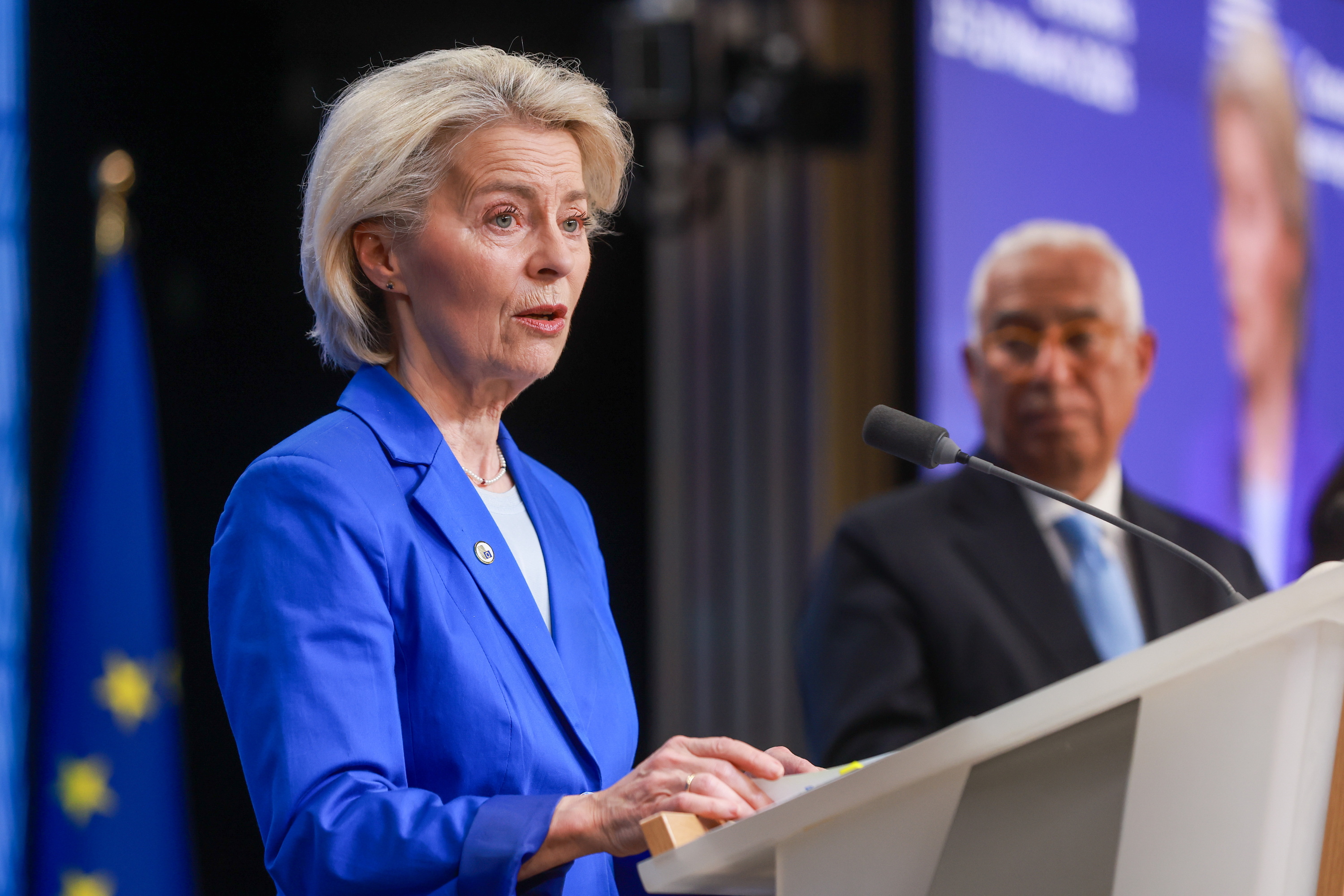Von der Leyen eta Costa, bart, Bruselan emandako prentsaurreko batean. OLIVIER HOSLET / EFE