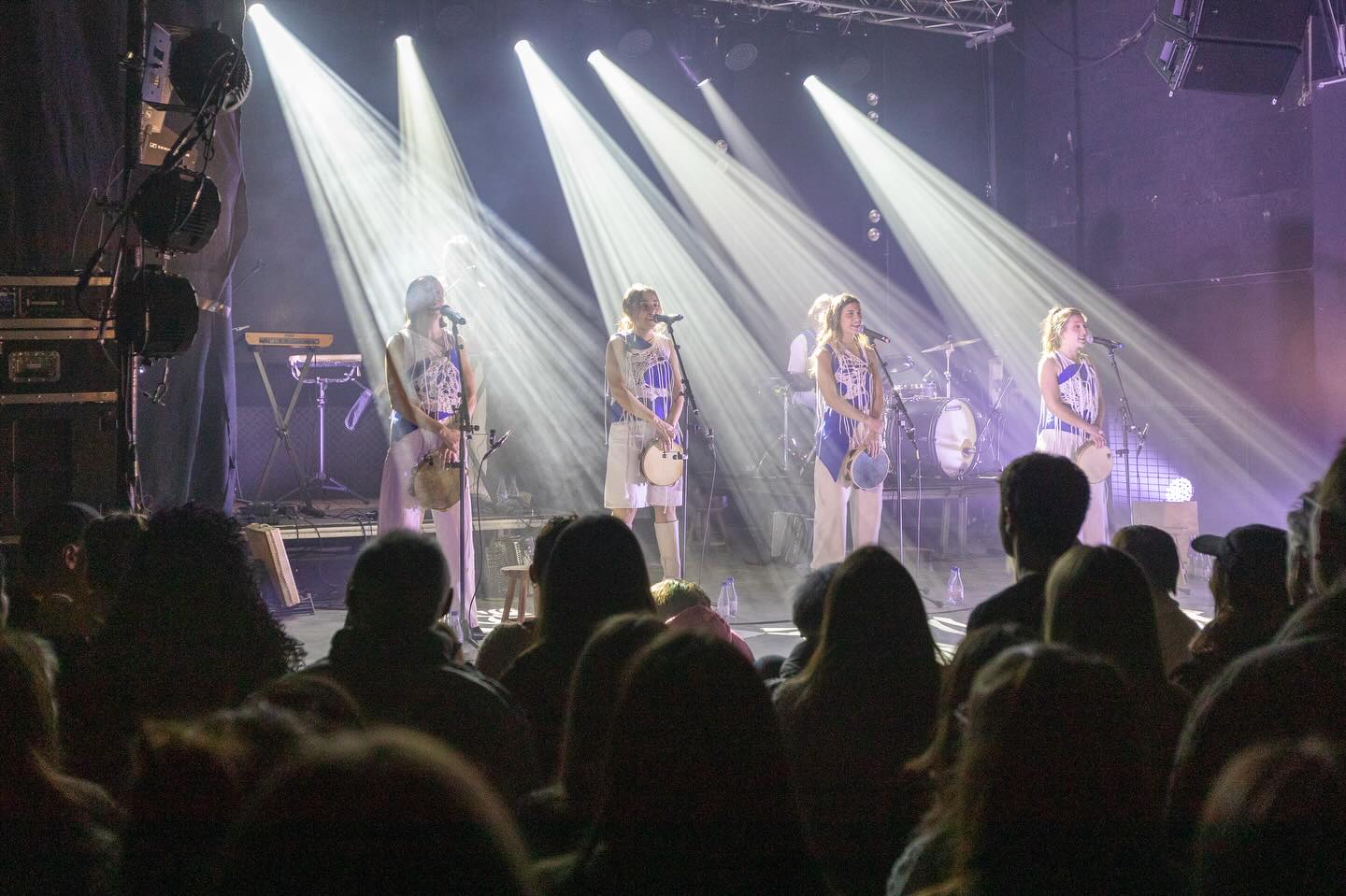 Neomak taldearen kontzertua, Mungian, urtarrilaren 16an. NEOMAK