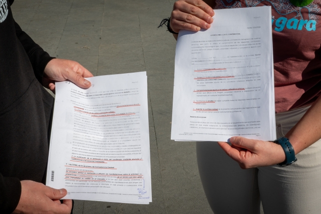 (ID_15914593) (Gorka Rubio/@FOKU) 2026-03-20, Donostia. Errenteriako lan eskaintzaren polemikaren erdian, CCOOren eskutik jasotako ...