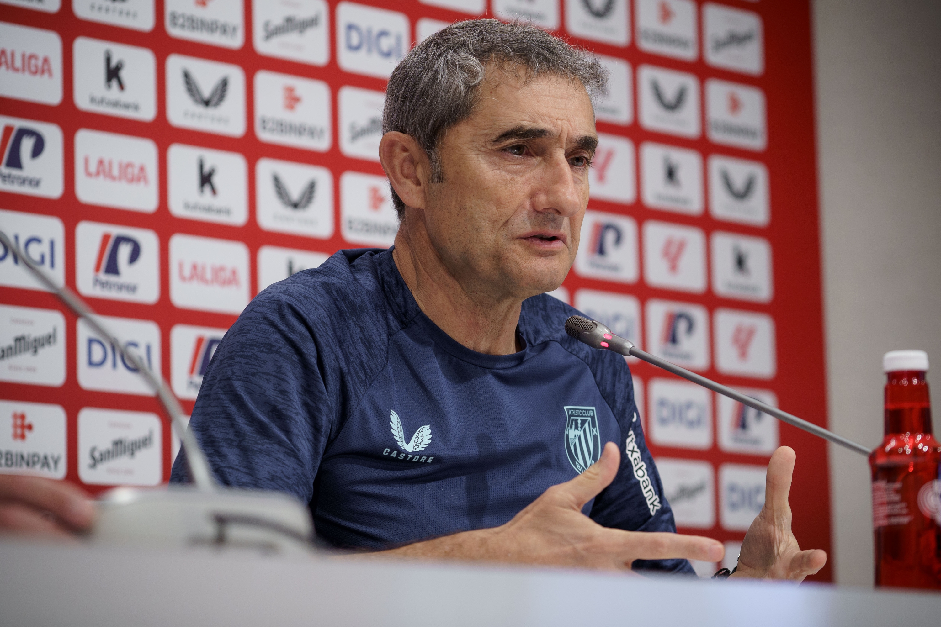 Ernesto Valverde Athleticeko entrenatzailea prentsaurrekoan, gaur, Lezaman. JAVIER ZORRILLA / EFE