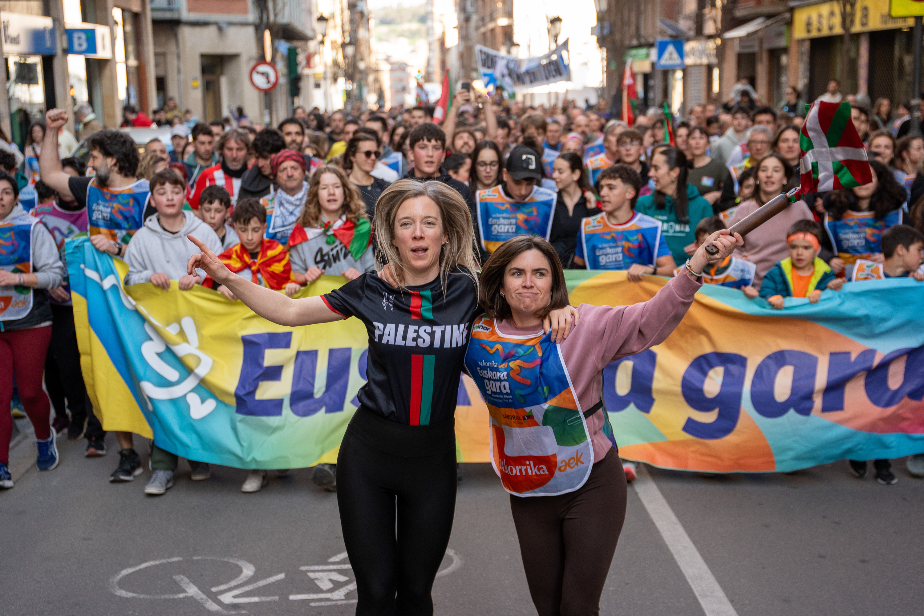 Ehunka herritar Korrikan, Tuteran. AITOR KARASATORRE / FOKU