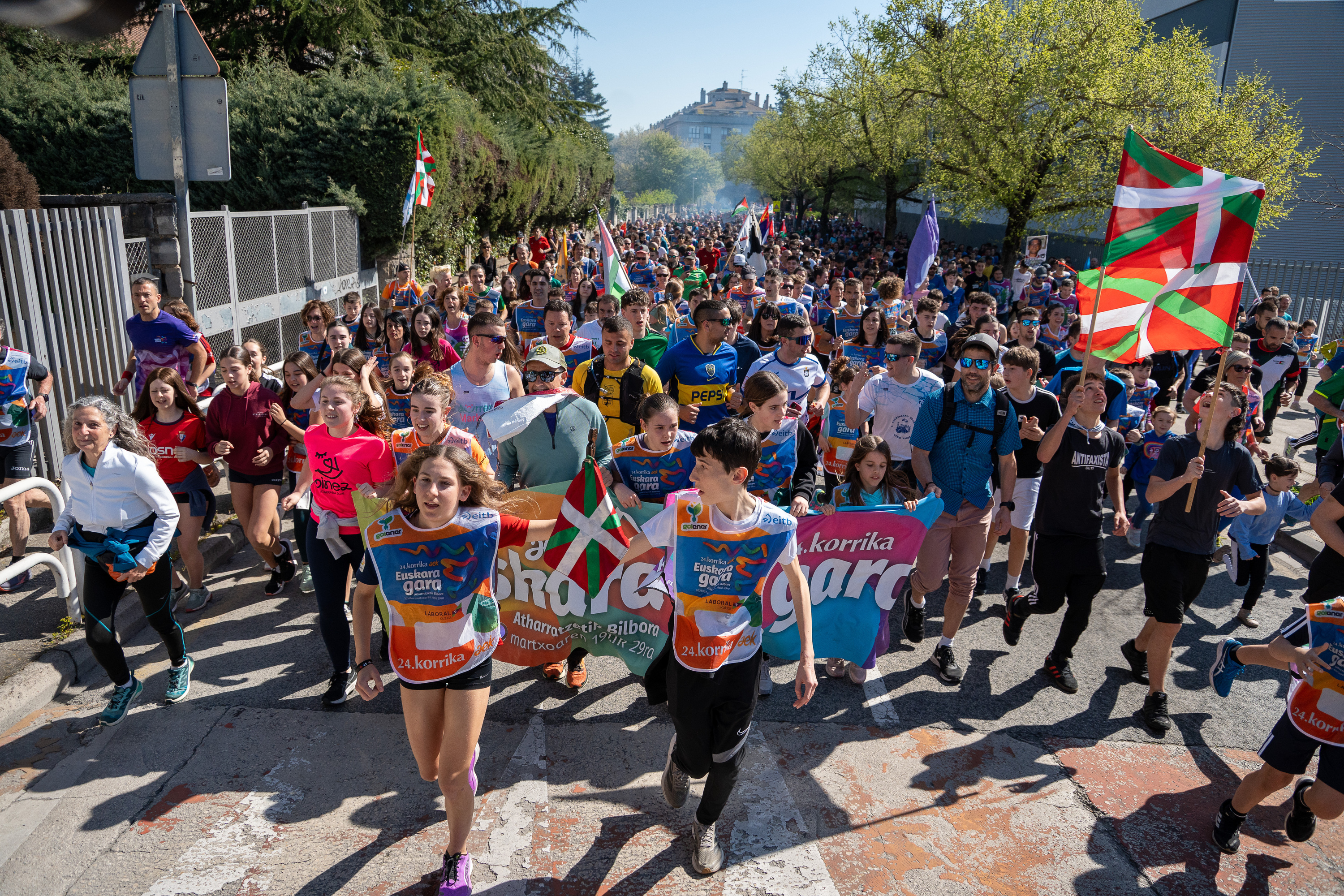 24. Korrika zuzenean. AEK