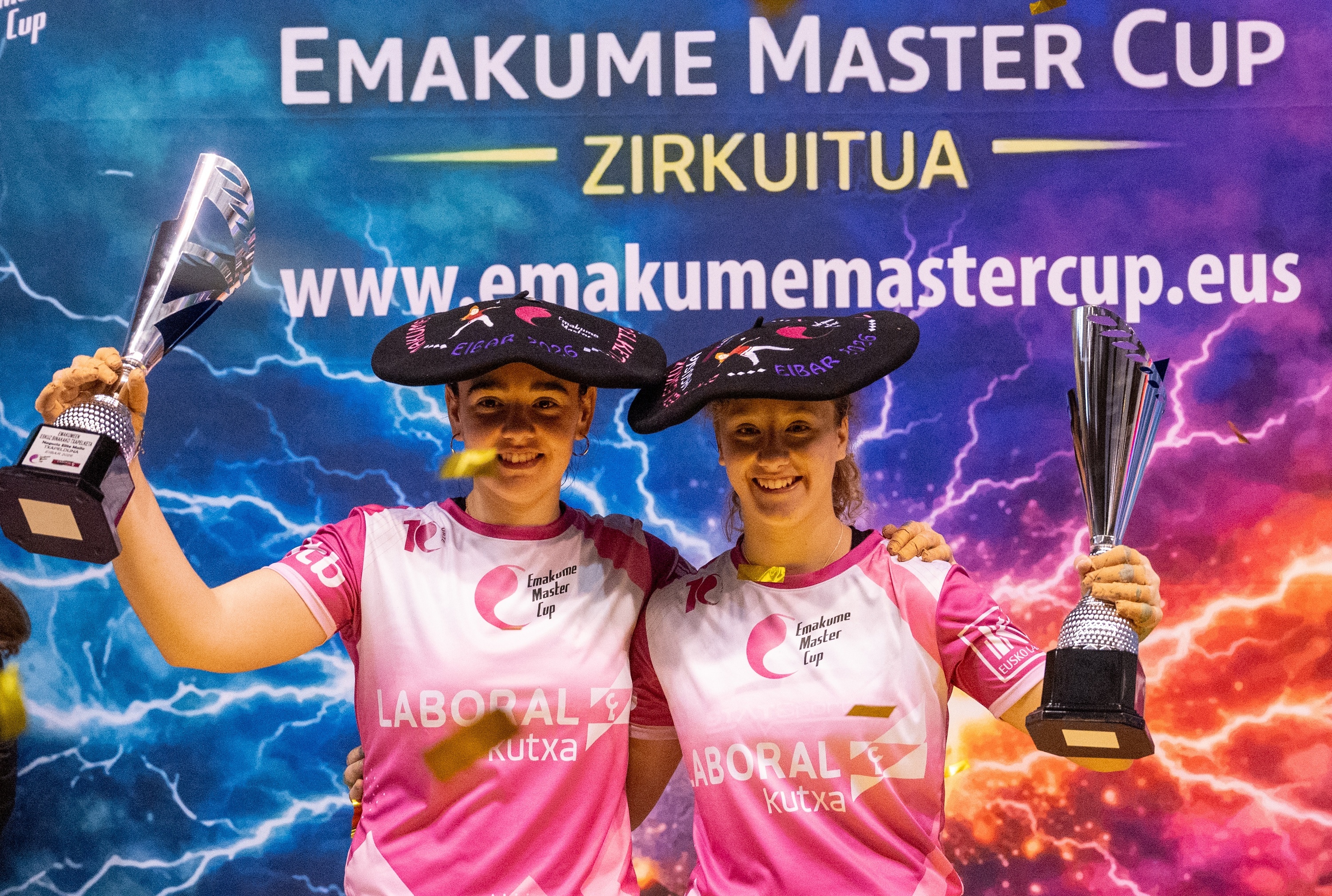 Gaminde eta Sagardui txapela jantzita. GORKA RUBIO / FOKU