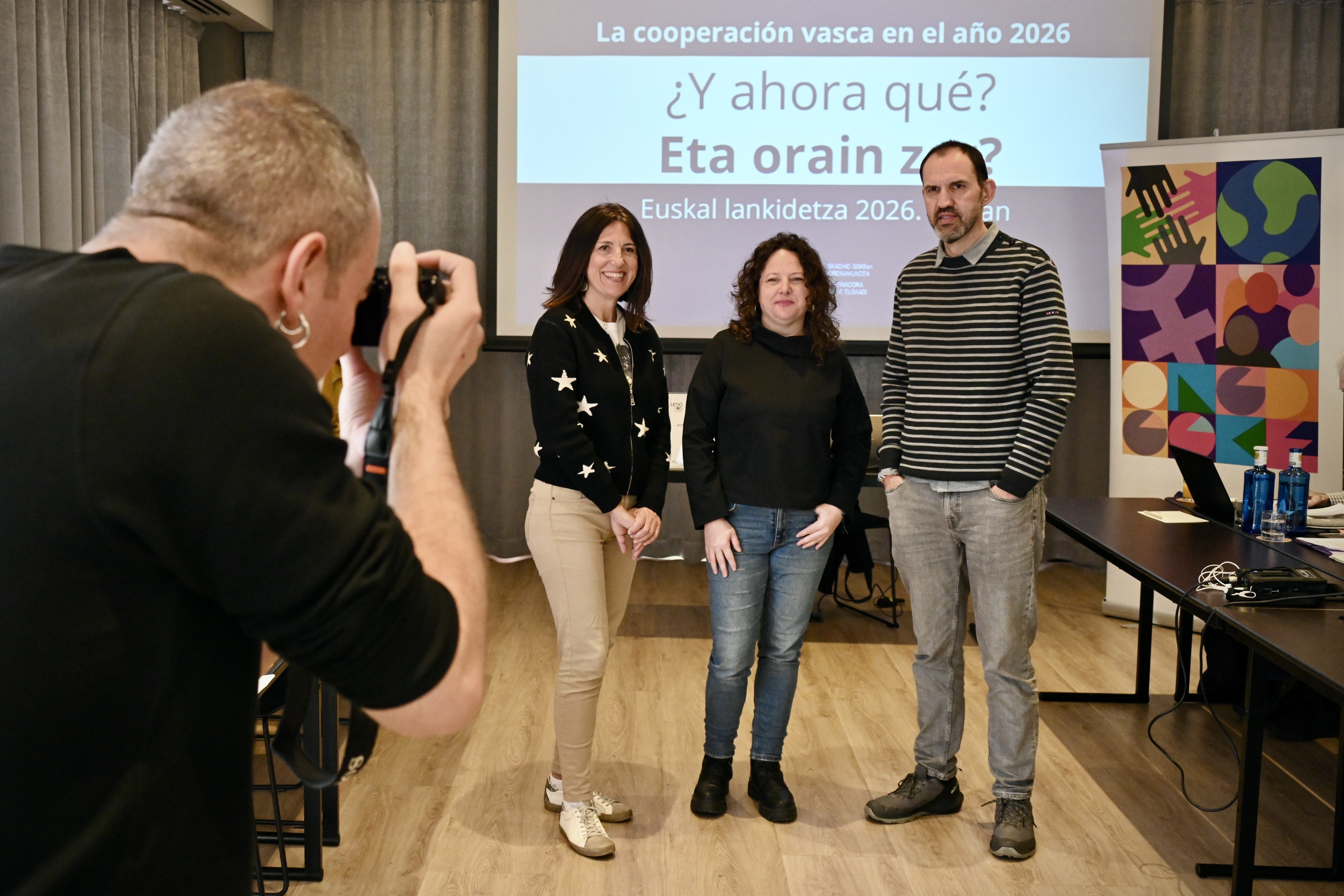 Gonzalez, Piera eta Odriozola, gaur, Bilbon egindako agerraldian. MIKEL MARTINEZ DE TRESPUENTES / FOKU