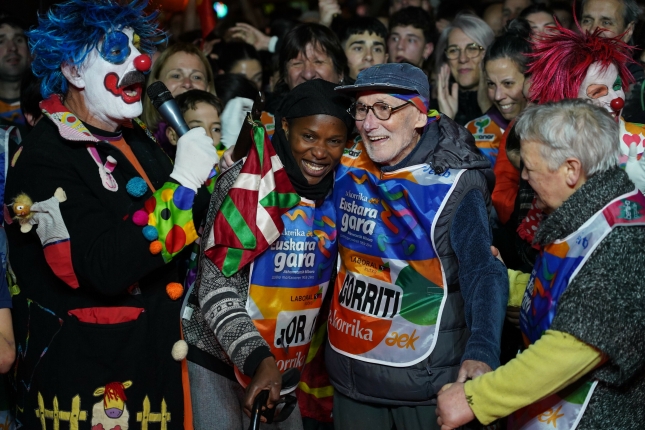 Juan Gorritiri AEK-k eta Korrikak egindako omenaldia, bart gauean. AEK-KORRIKA