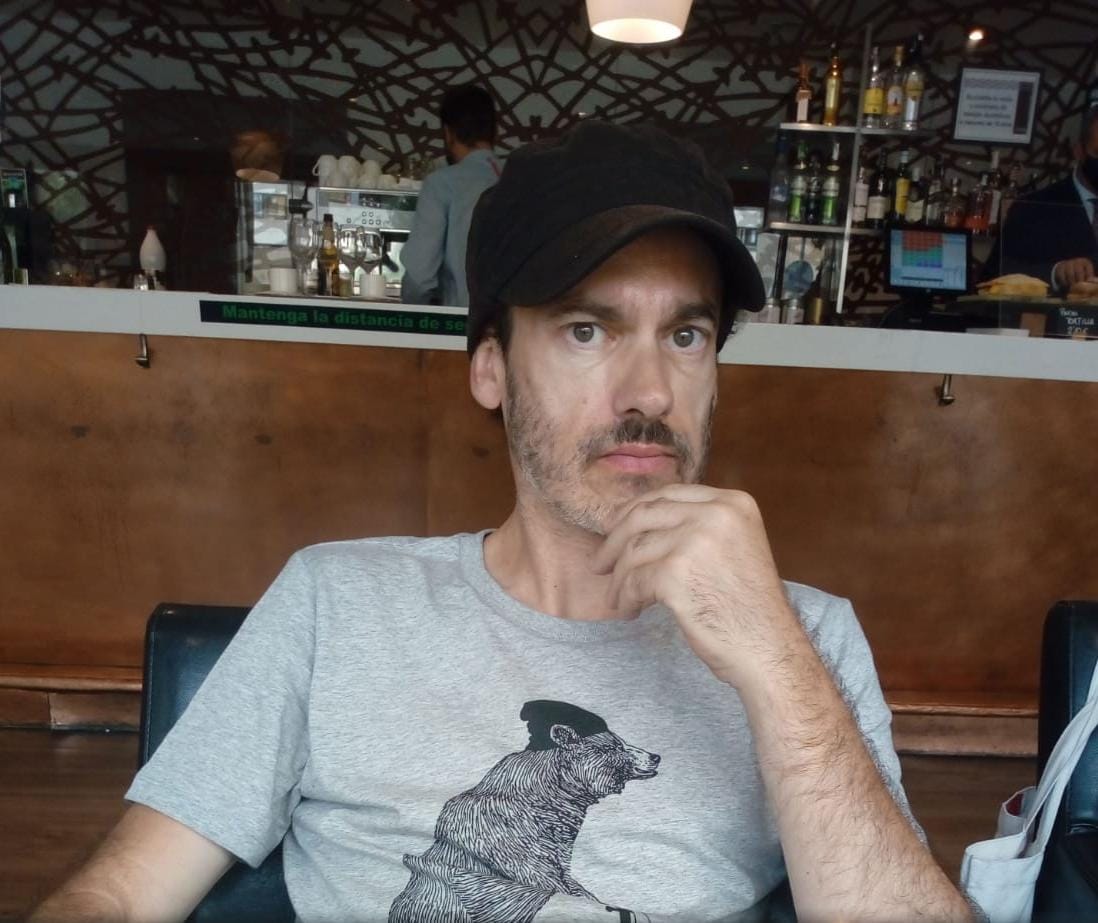 Marco Potiomkin zine zuzendaria eta dokumentalgilea. POTIOMKINEK UTZITAKOA