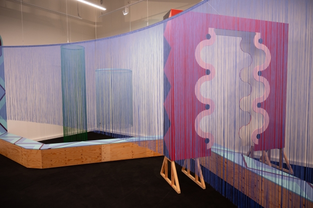 Andrea Caneparen 'Inurri bideak' erakusketaren zati bat. GORKA RUBIO / FOKU