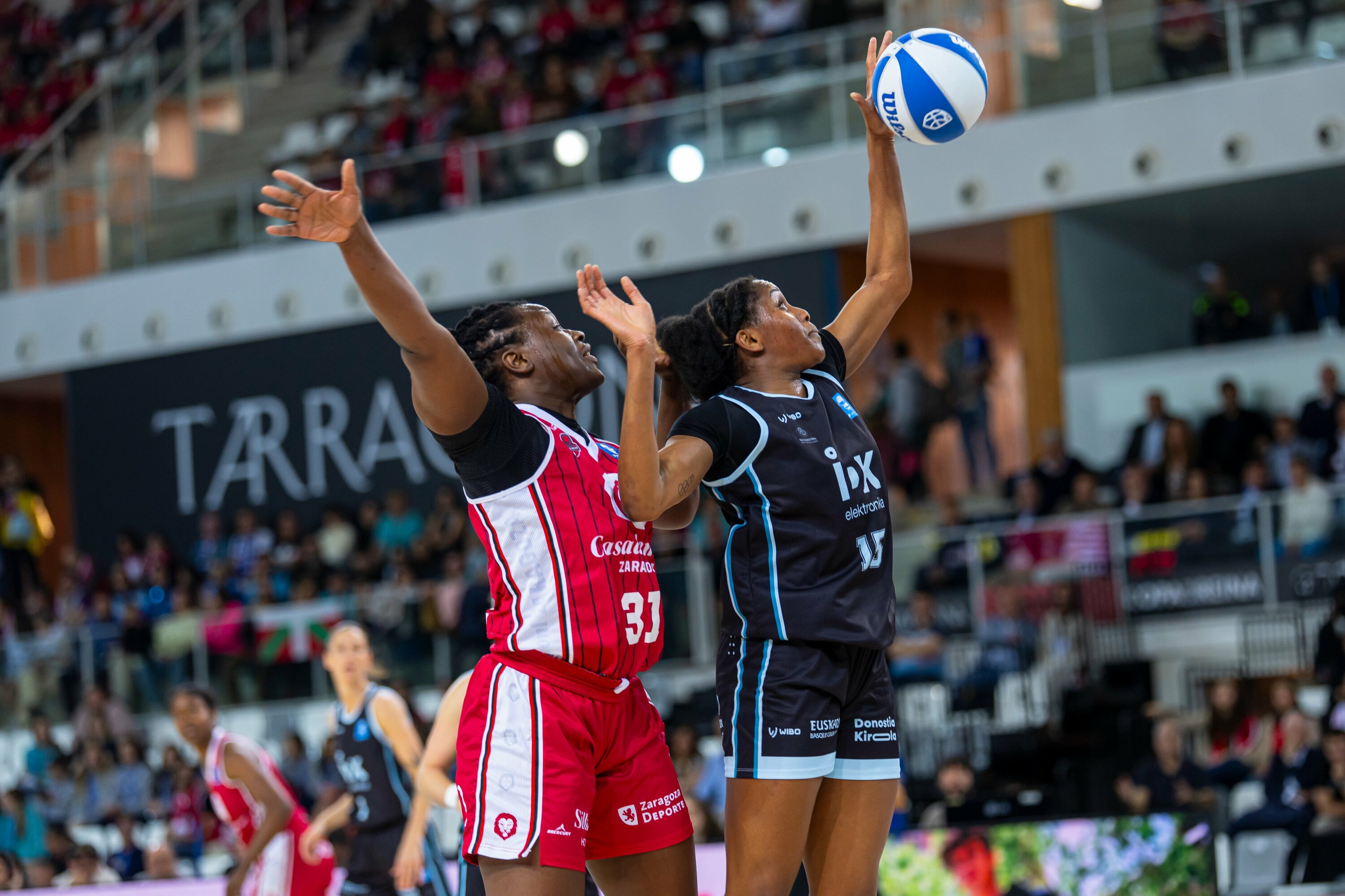 Ejim Yvonne lehian gaur, Zaragozaren aurkako partidan. IDK