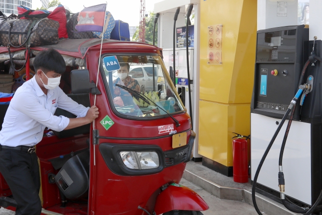 (ID_15934219) CAMBODIA FUEL IMPORT