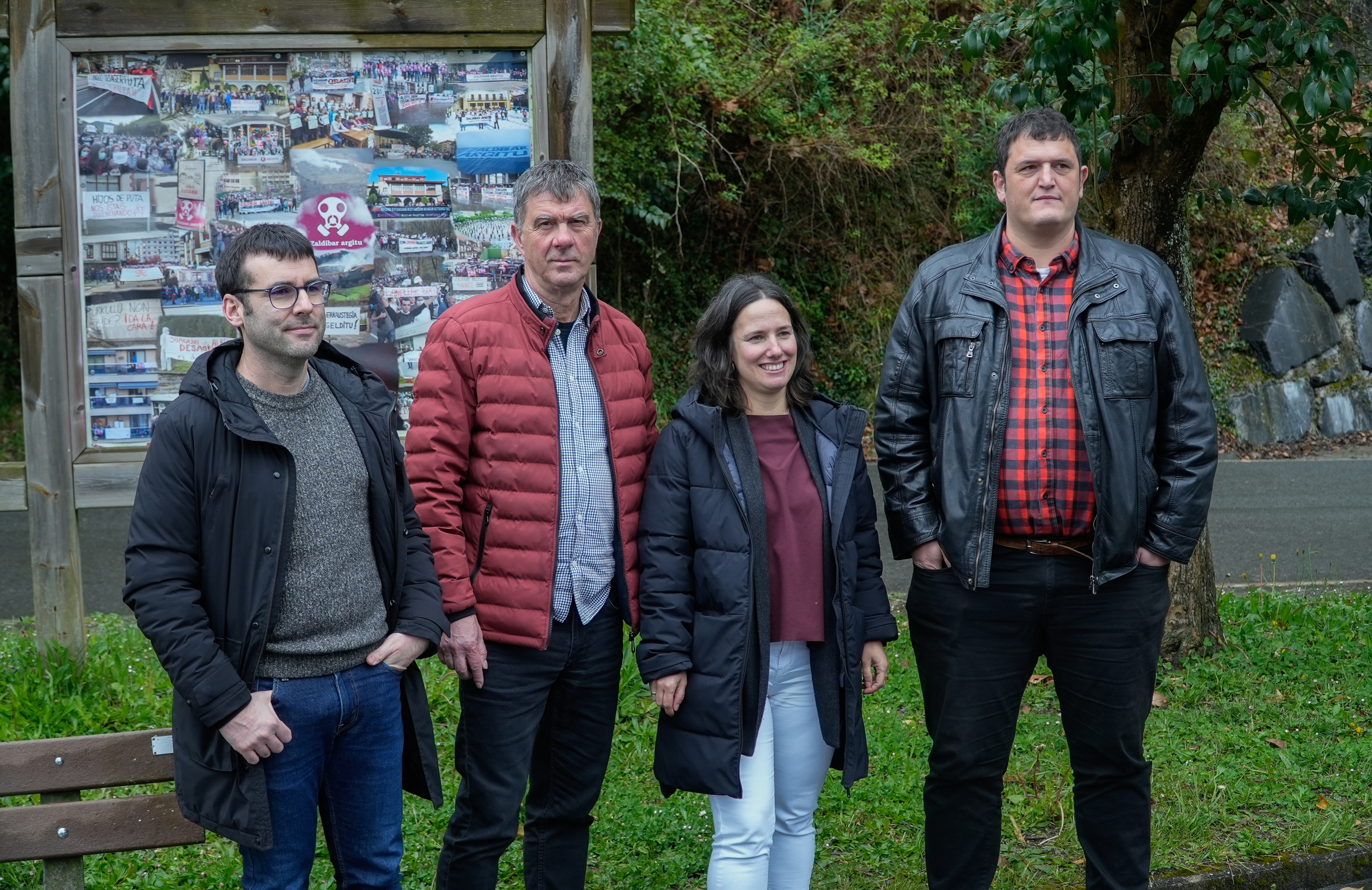 Eskuinean, Ander Goikoetxea, ondoan Eneritz Azpitarte duela. ANDONI CANELLADA / FOKU