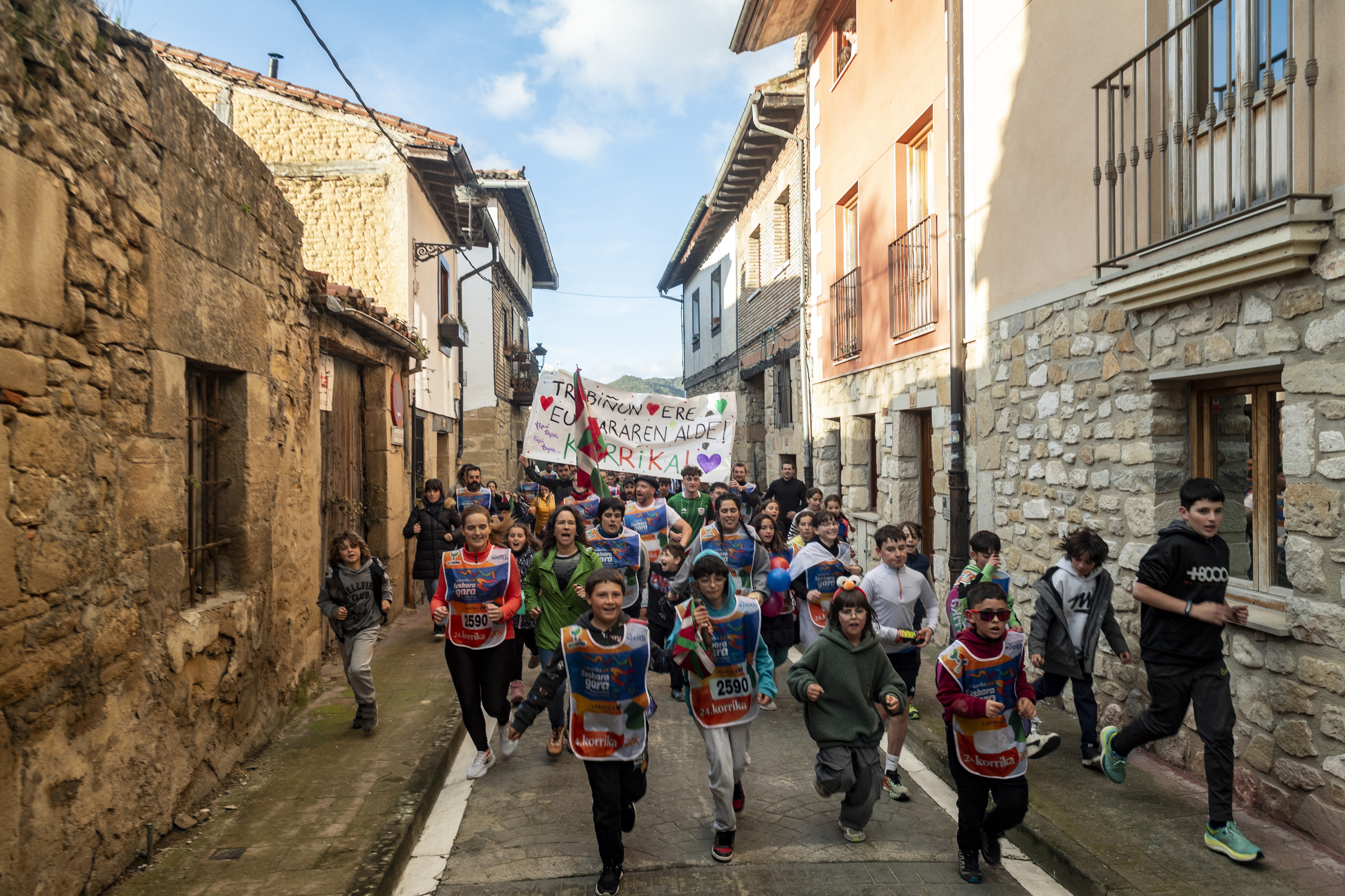 24. Korrika Trebiñuko kale estuetan. JAIZKI FONTANEDA / FOKU