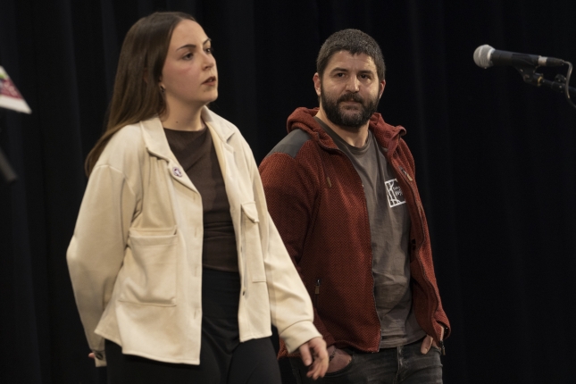 Aroa Arrizubieta eta Iñaki Viñaspre, seiko motzean kantari, finalean. RAUL BOGAJO / FOKU Aroa Arrizubieta eta Iñaki Viñaspre, seiko motzean kantari, finalean. RAUL BOGAJO / FOKU