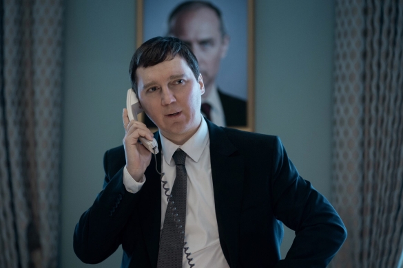 (ID_17750388306305) Le mage du Kremlin filmeko irudi bat.