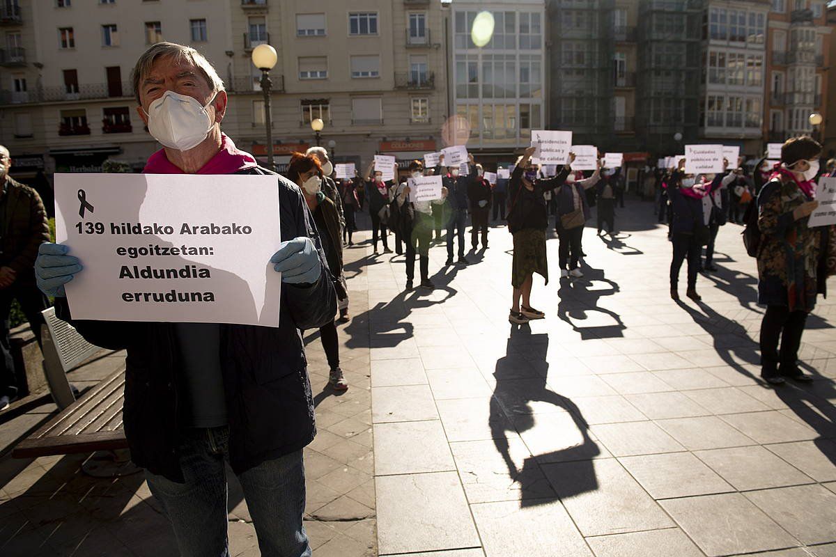 Aurreko larunbatean Gasteizen eginiko protesta. RAUL BOGAJO (FOKU)