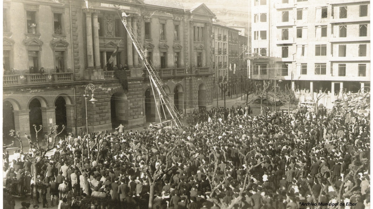 Eibar memoria demokratikorako leku izendatu dute