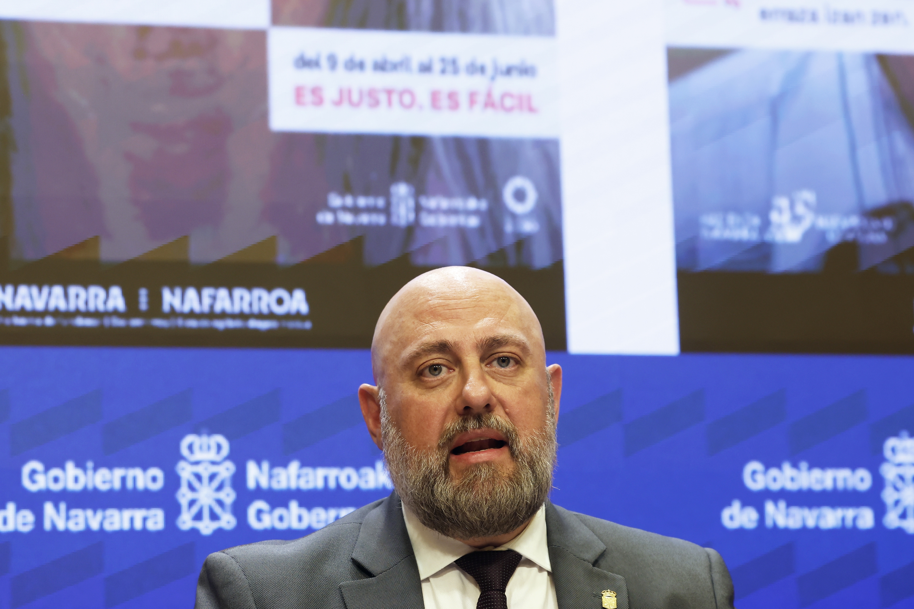 Jose Luis Arasti Nafarroako Gobernuko Ekonomia eta Ogasun kontseilaria, gaur egindako agerraldian. JESUS DIGES / EFE