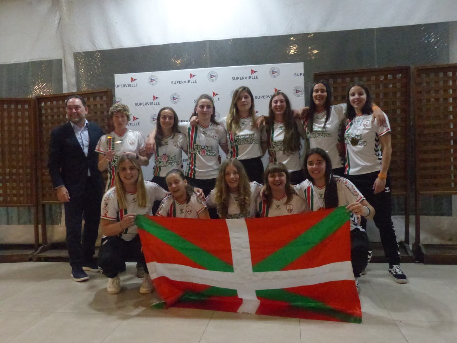 Euskal selekzioko emakumezko pilotariak. Euskadiko Pilota Federazioa. 