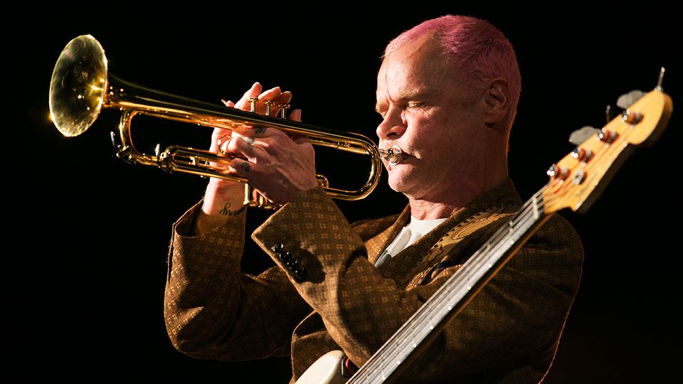 Flea musikaria. ALAMY