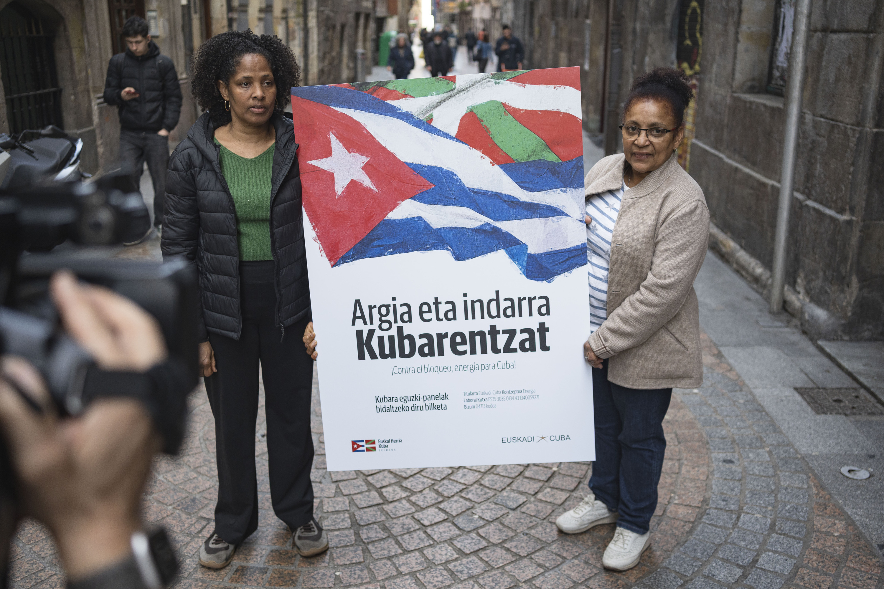 Martxoan aurkeztu zuten 'Argia eta indarra Kubarentzat' kanpaina. ARITZ LOIOLA / FOKU