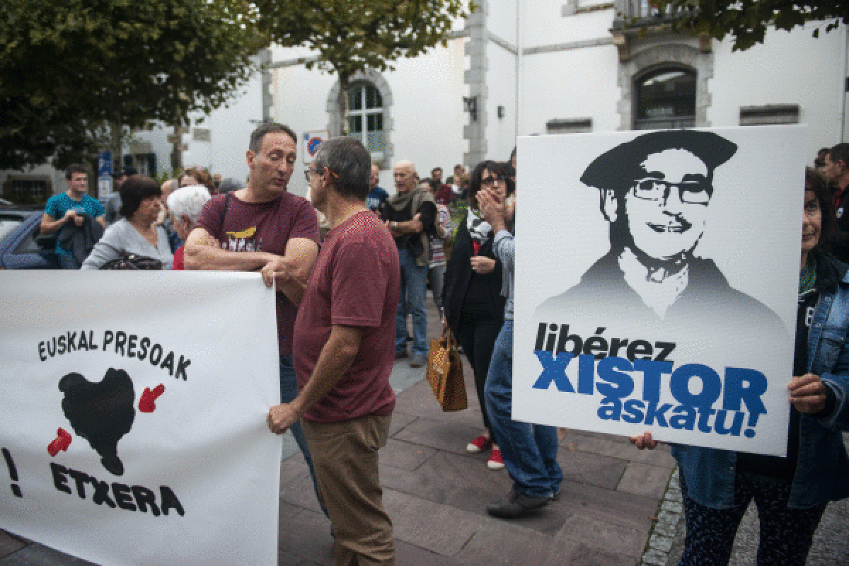 Xistor Haranbururen aldeko elkarretaratze bat, artxiboko irudi batean. GUILLAUME FAUVEAU