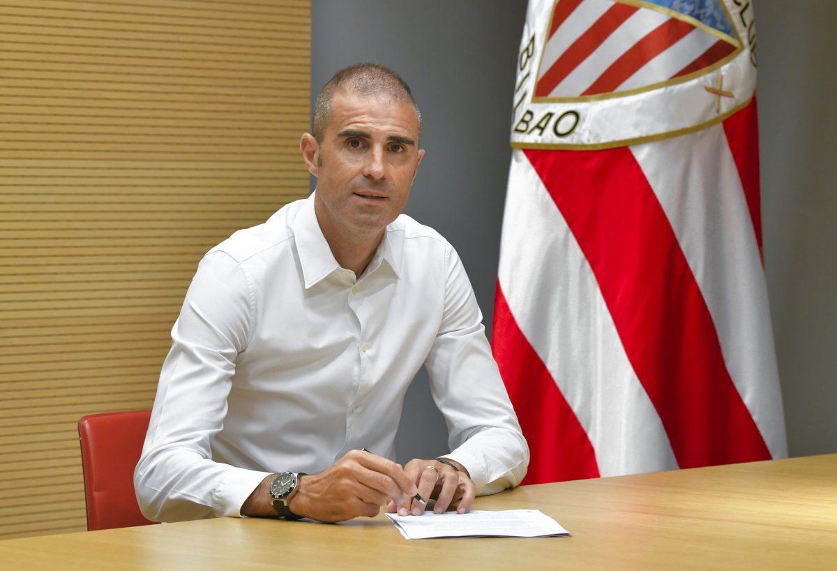 Gaizka Garitano, kontratu berria sinatzen. BERRIA
