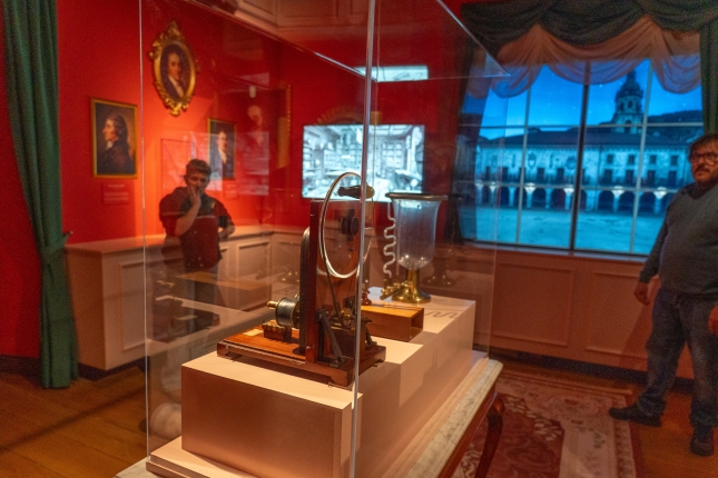 Erakusketako gela bat: egongela barrokoa. ANDONI CANELLADA / FOKU