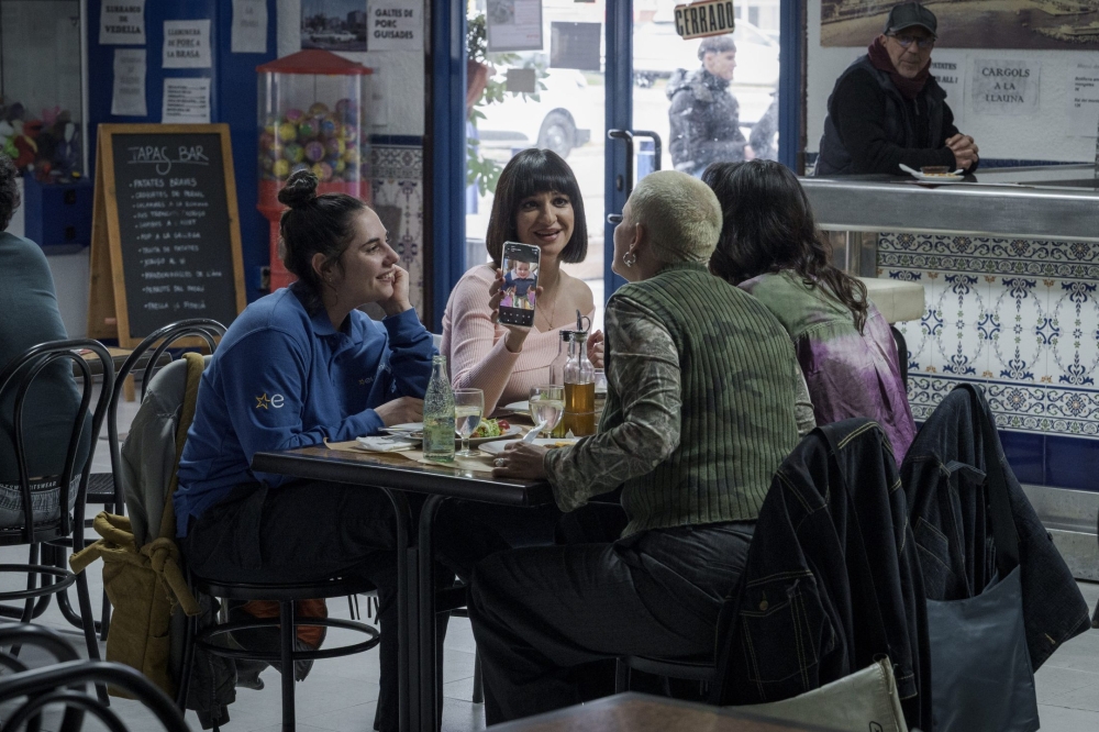 Yo siempre a veces telesaila