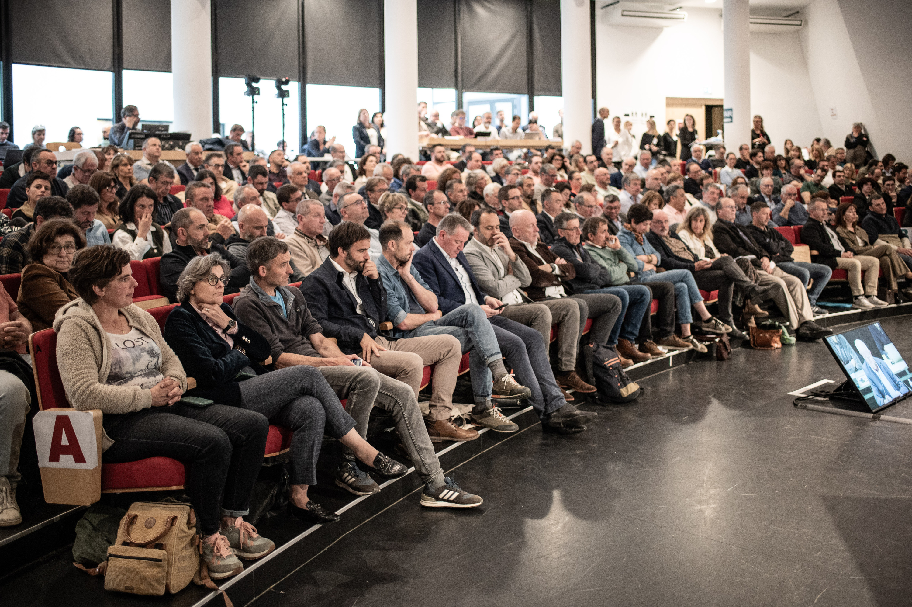 Euskal Hirigune Elkargoko agintaldi honetako lehen batzarra, apirilaren 11n. PATXI BELTZAIZ