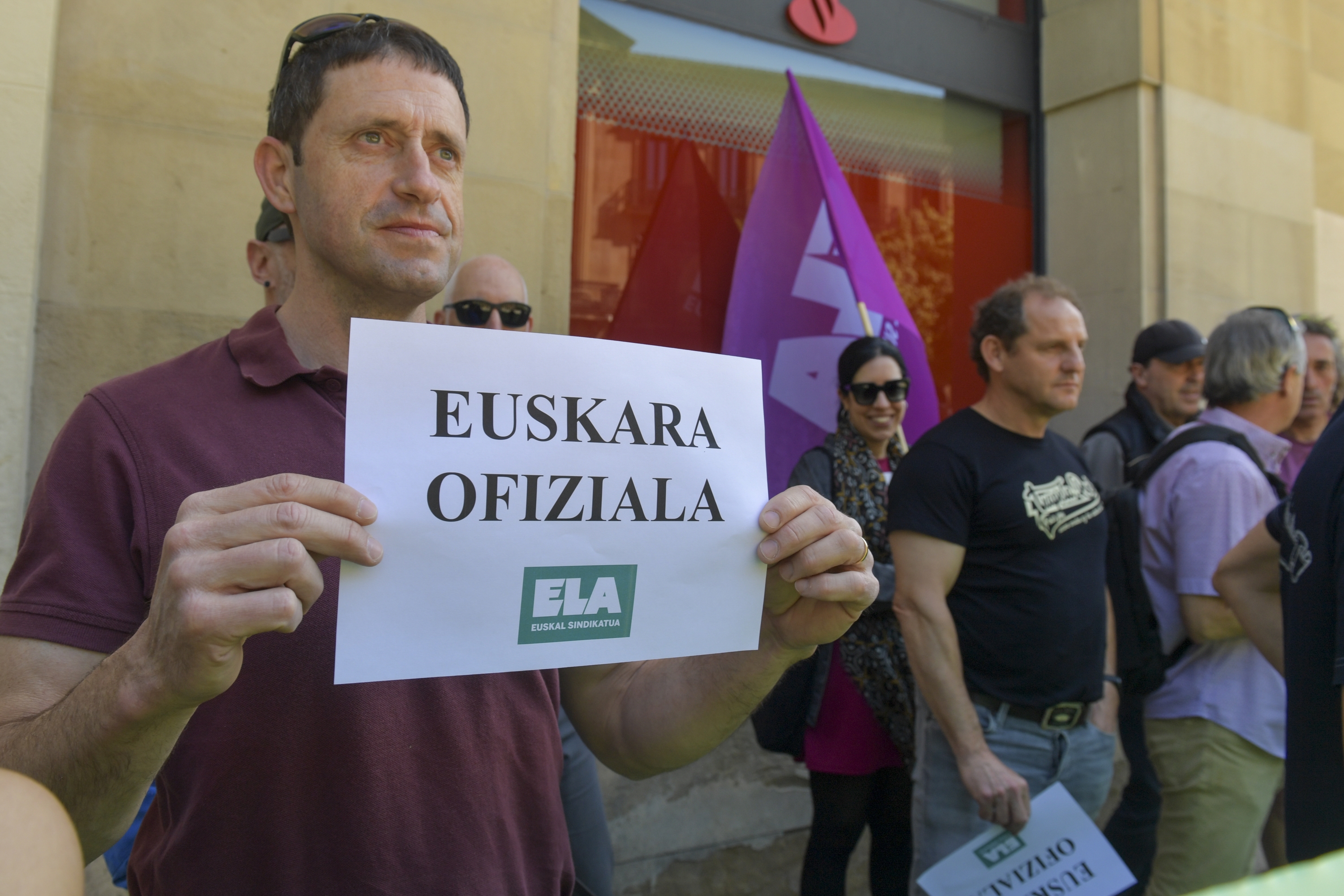 Foruzaingoko lanpostuetan euskararen balorazioa «hutsaren hurrengoa» dela salatu du ELAk