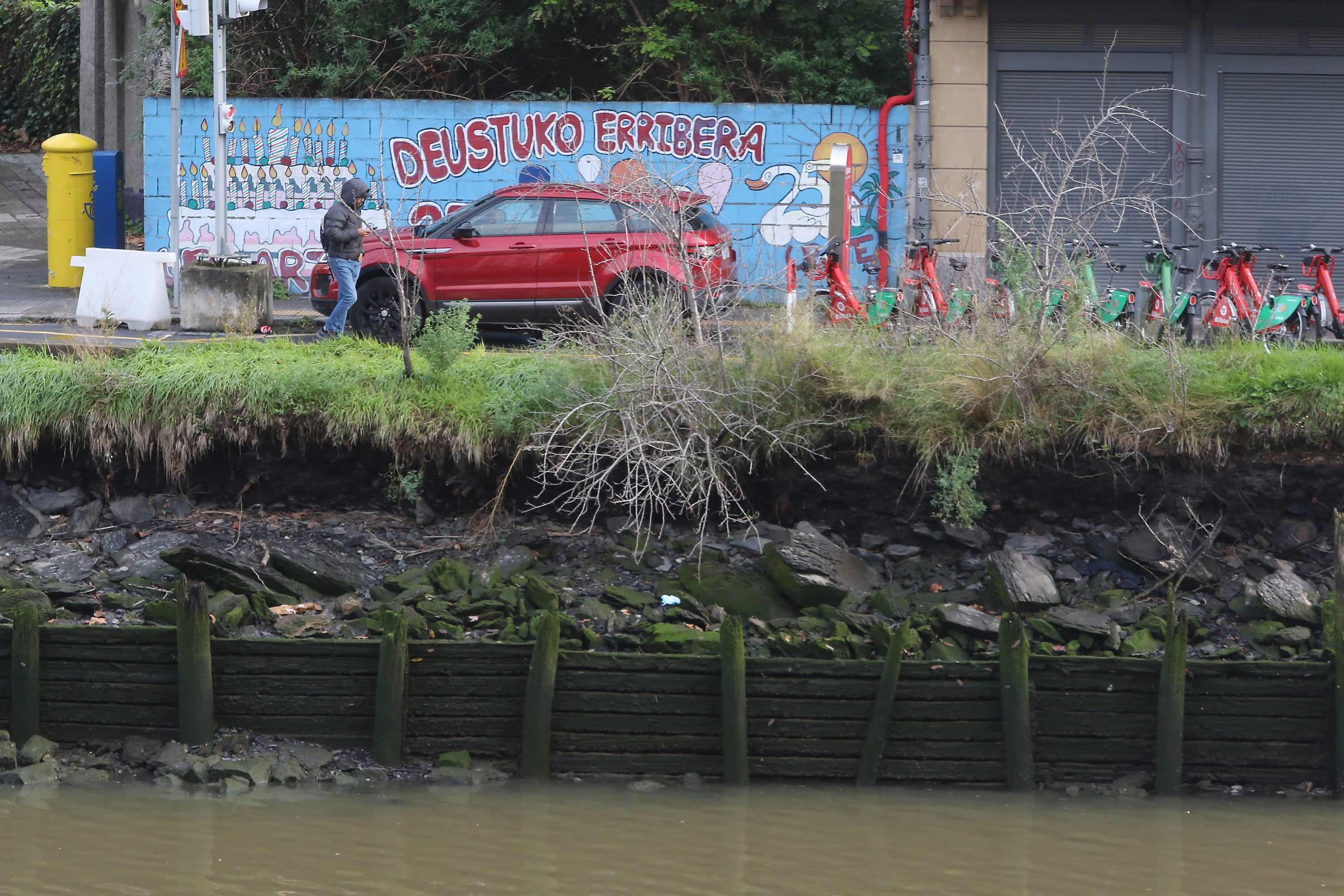 Bilboko Zorrotzaurre auzoa, 2024ko azaroan. OSKAR MATXIN EDESA / FOKU