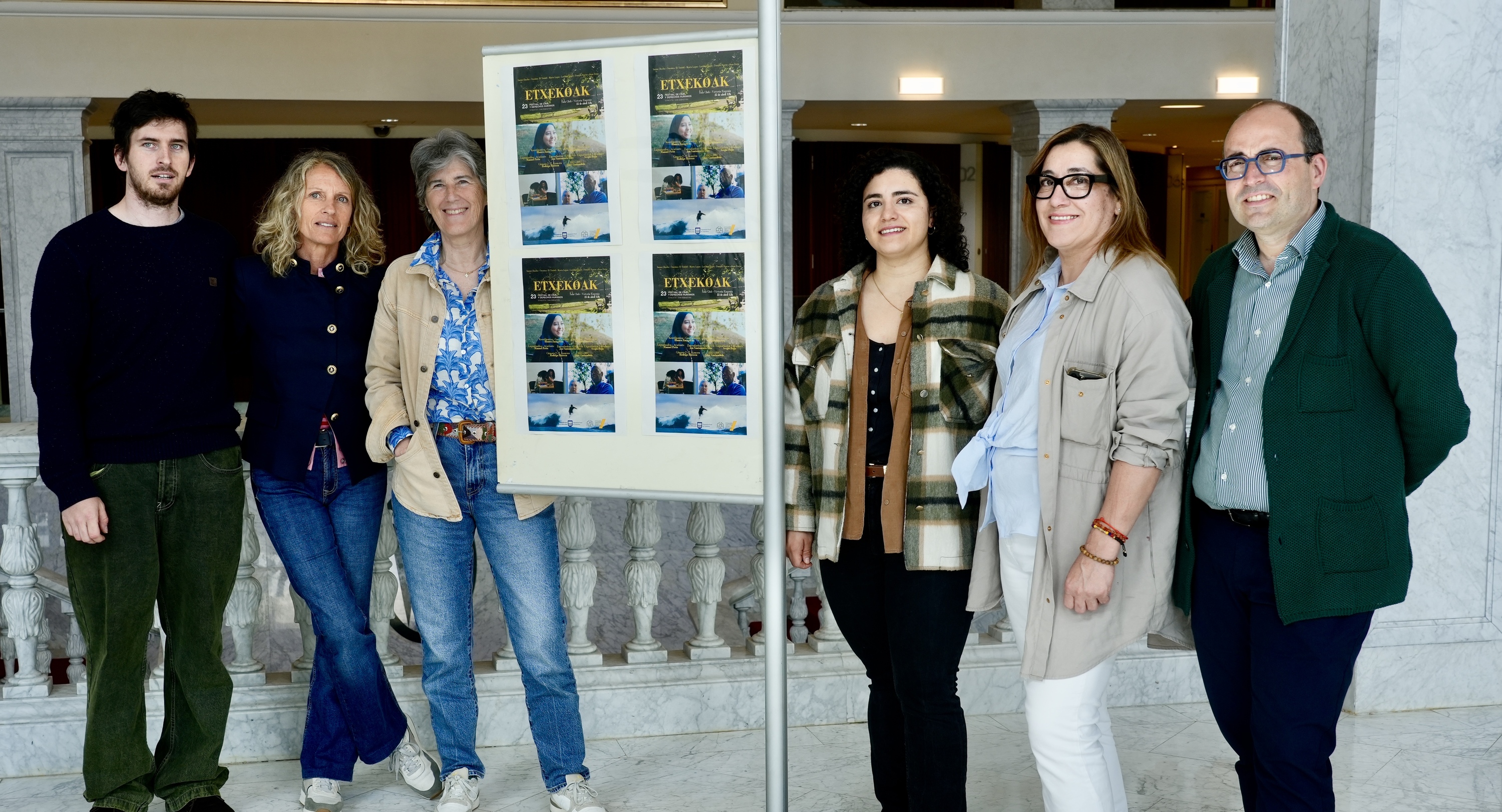 'Etxekoak' filmaren aurkezpena, gaur, Donostian. ANDONI CANELLADA / FOKU