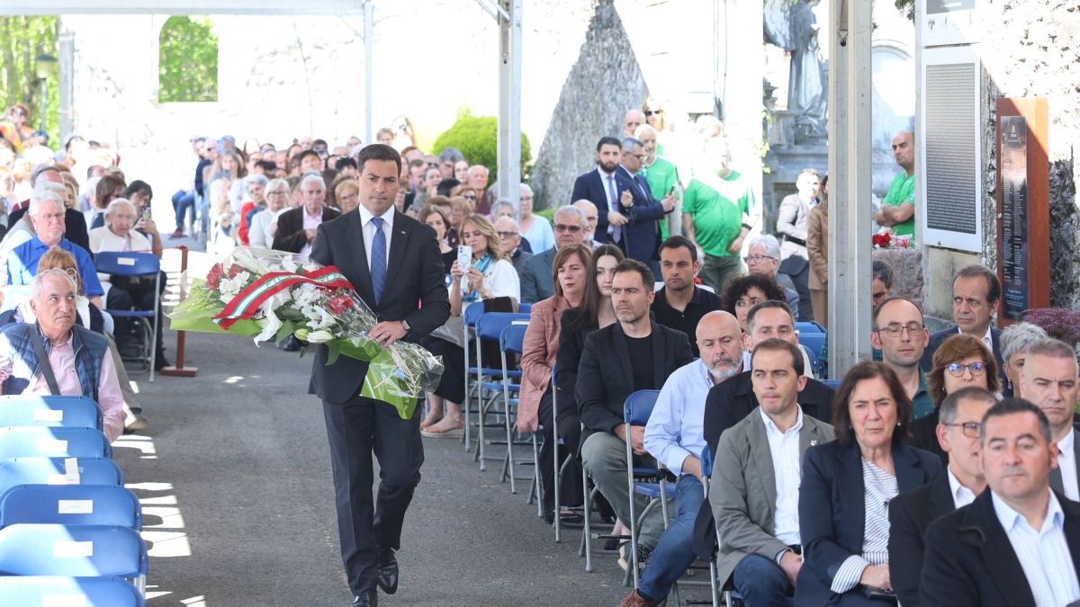 Gernikako bonbardaketako biktimak oroitu dituzte 89. urteurrenean