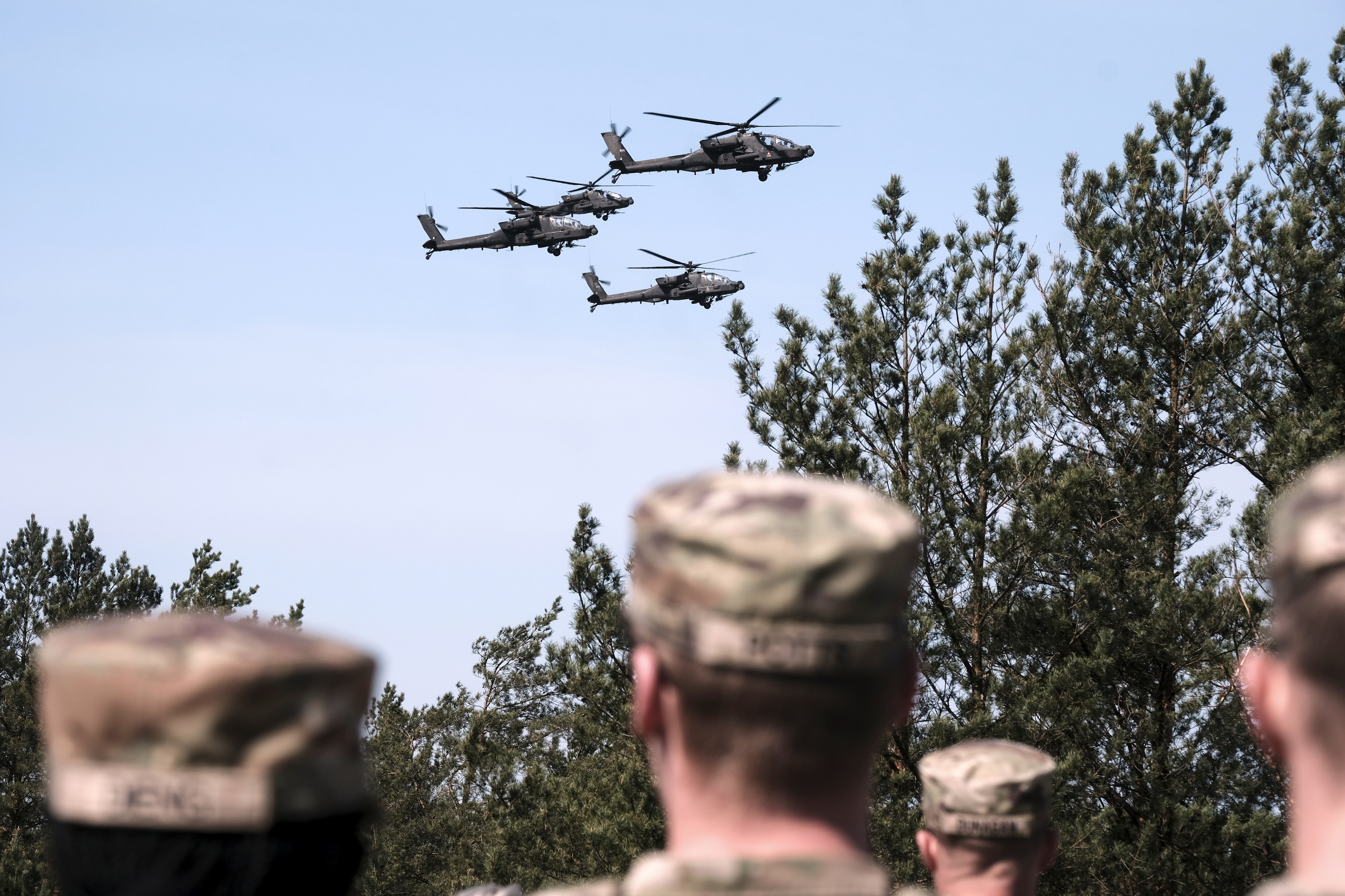  NATOko soldaduak entrenamendu militar batean, Letonian, otsail hasieran. VALDA KALNINA / EFE