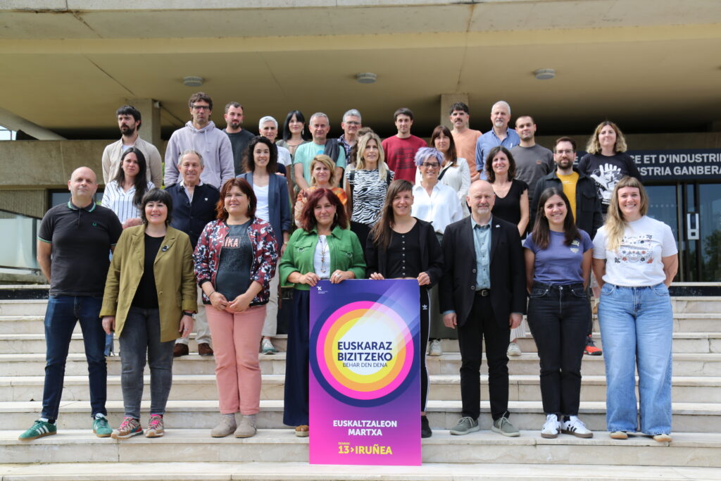 Euskalgintzaren Kontseiluko kideak, 2026. urteko batzar orokorra egin ostean, Baionan. KONTSEILUAK UTZITAKOA