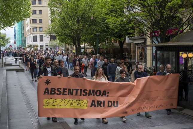 (ID_16025555) (Gorka Rubio/@FOKU) 2026-04-28, Donostia. LAB, ESK, STEILAS, EHNE-Etxalde e HIRUk absentismoaren gezurra salatu, eta ...