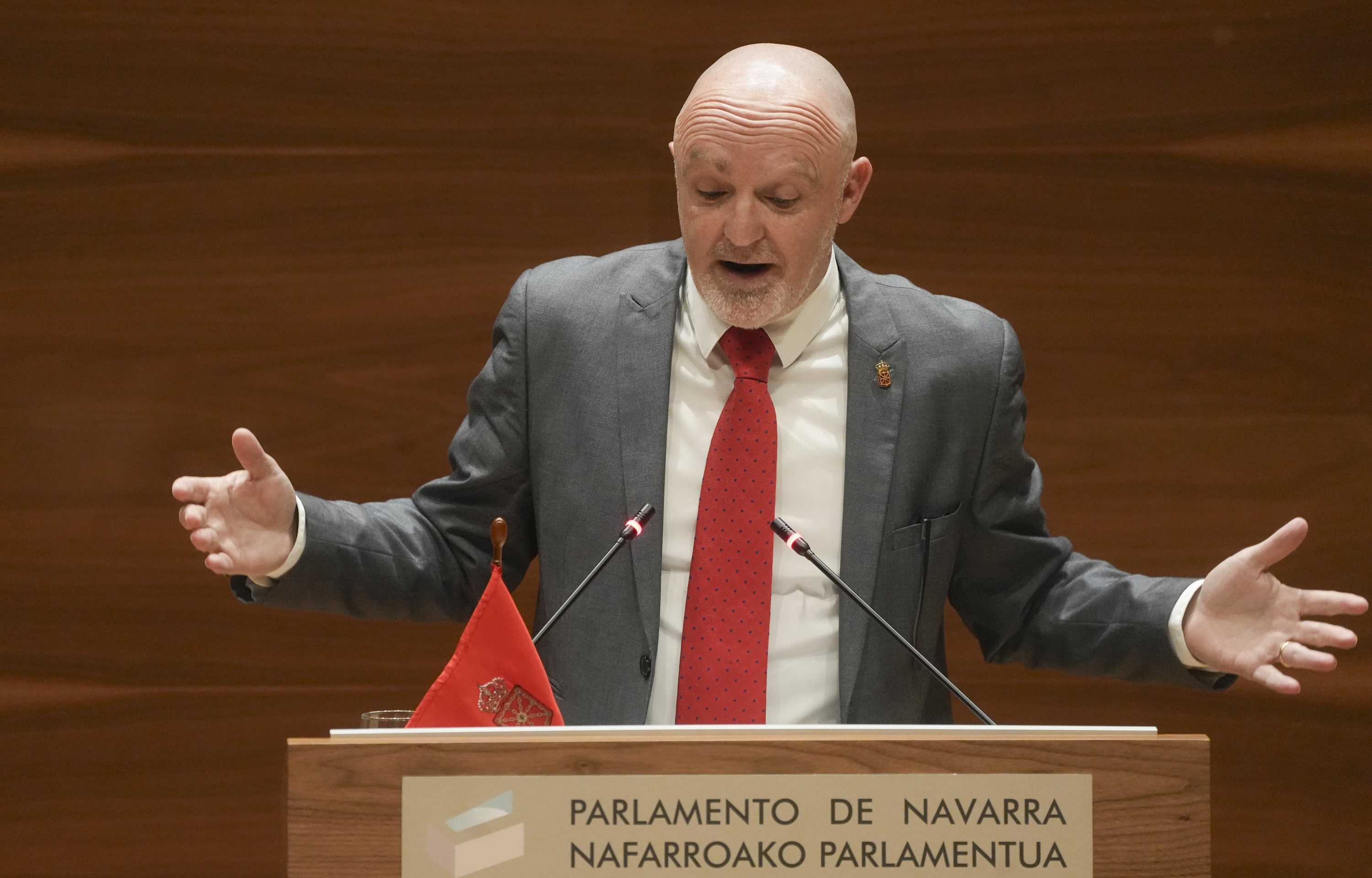 Hirugarrenean ere, kale: UPNk porrot egin du Nafarroa eta EAE batzeko aukerari bidea ixteko ahaleginean