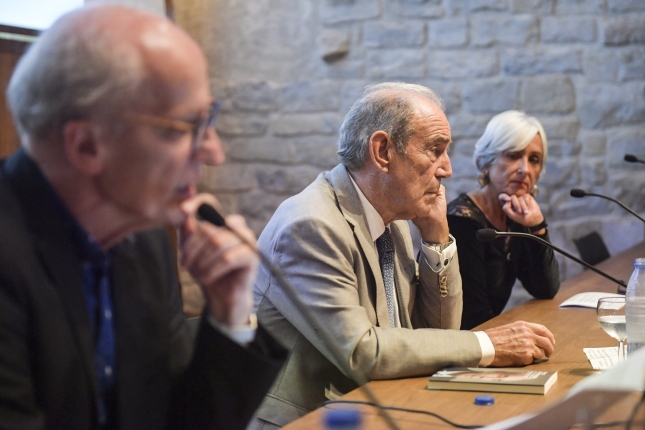 'CARLOS GARAIKOETXEA. LIDER BAT LEHENDAKARI'
